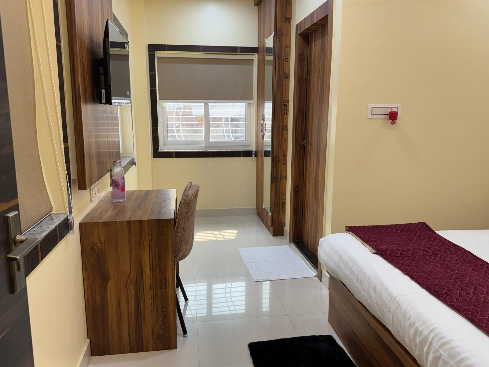 Deluxe room at Hotel NV Grand